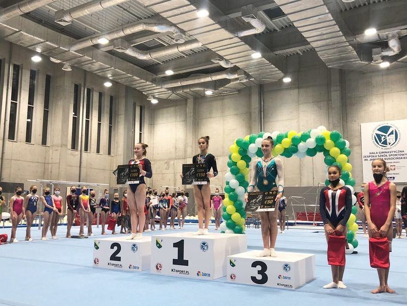 Gimnastımız Polşada birinci oldu (FOTO)