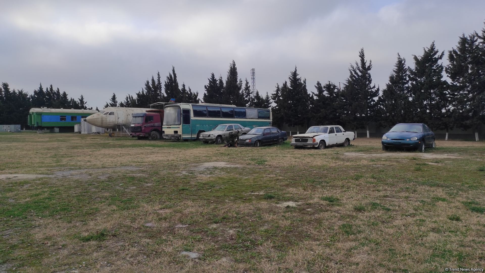 Azad olunan ərazilərin minalardan təmizlənməsinə xüsusi təlim keçmiş itlər cəlb olunub (FOTO/VİDEO)