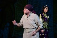 Mərhəmət və ümid işığı... Bakı Bələdiyyə Teatrının kollektivi "Sonsuz Tanrı məhəbbəti" tamaşasını təqdim edib (FOTO)
