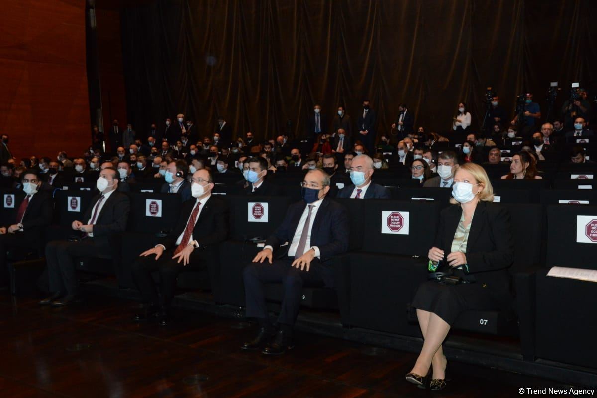 Azərbaycan-Türkiyə-Gürcüstan biznes forumu keçirilib (FOTO)