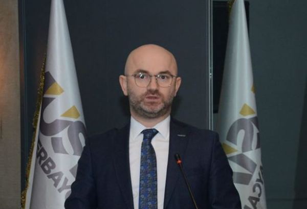 Abdurrahman Uzun İstanbul Sənaye Palatasına seçkilərdə qalib gəlib
