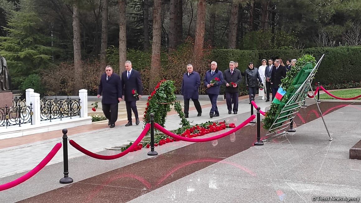 Müdafiə Sənayesi Nazirliyinin əməkdaşları peşə bayramını qeyd edirlər (FOTO)