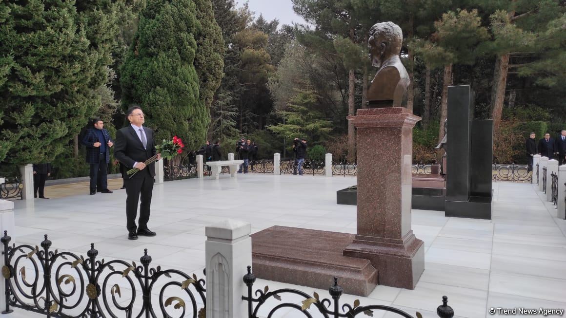 Müdafiə Sənayesi Nazirliyinin əməkdaşları peşə bayramını qeyd edirlər (FOTO)