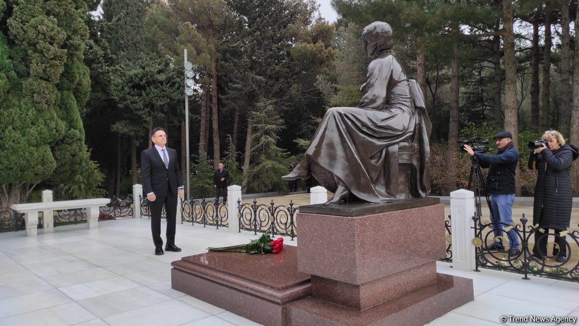 Müdafiə Sənayesi Nazirliyinin əməkdaşları peşə bayramını qeyd edirlər (FOTO)
