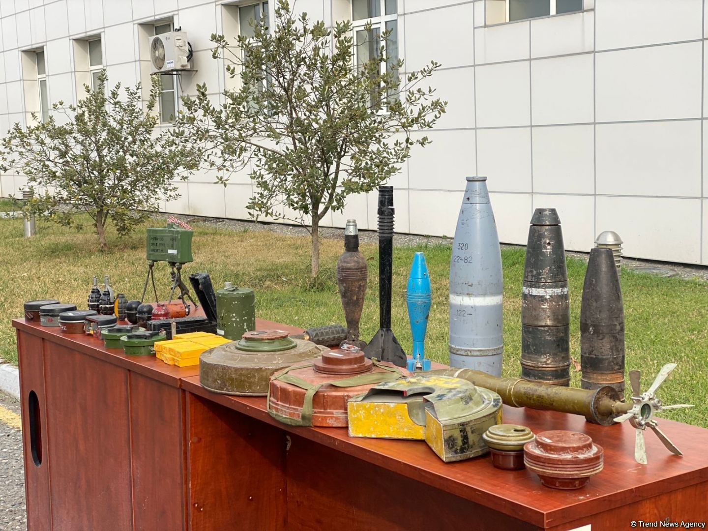 Ermənilər minaları torpağın üzərinə də səpiblər - Kapitan (FOTO)