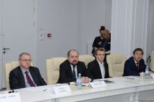 Azərbaycan və Rusiyadan olan ekspertlər Bakı ilə Moskva arasında əlaqələrin gələcək inkişaf perspektivlərini müzakirə ediblər (FOTO)