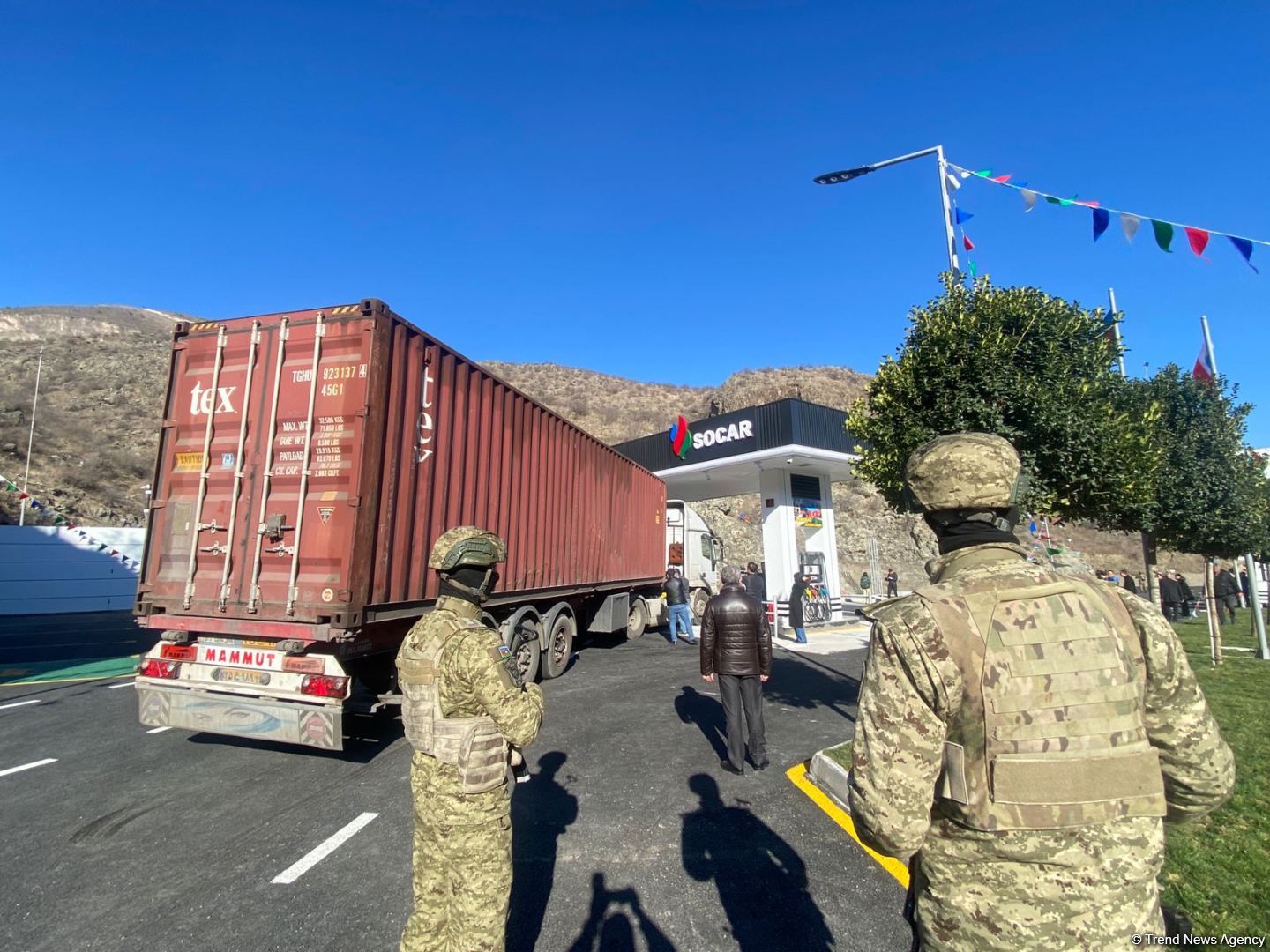 Azərbaycan Gorus-Qafan yolu üzərində ilk yanacaqdoldurma məntəqəsini açıb (FOTO)