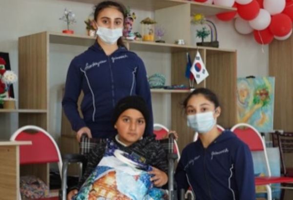 Azərbaycan Gimnastika Federasiyasının nümayəndələri  “Ümid yeri” Uşaq Sığınacağına baş çəkiblər (FOTO)
