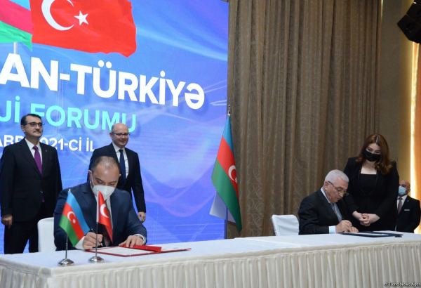 Azərbaycan-Türkiyə Enerji Forumu çərçivəsində 6 sənəd imzalanıb (FOTO)