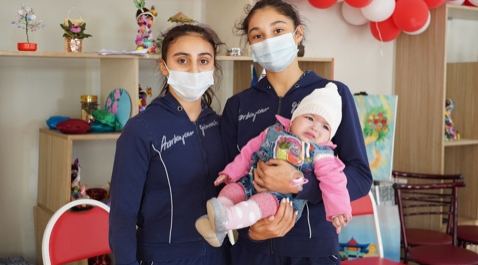 Azərbaycan Gimnastika Federasiyasının nümayəndələri  “Ümid yeri” Uşaq Sığınacağına baş çəkiblər (FOTO)