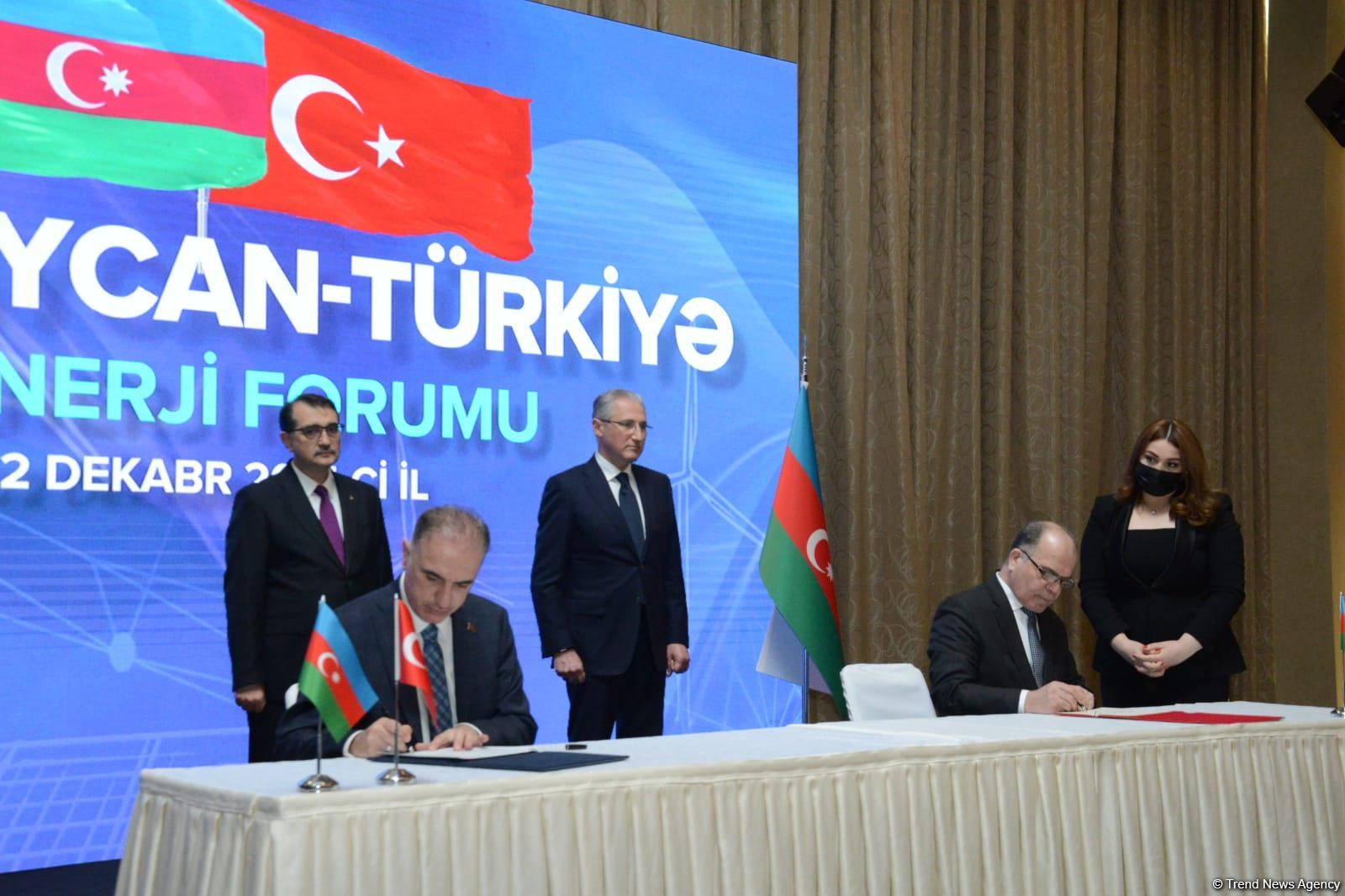 Azərbaycan-Türkiyə Enerji Forumu çərçivəsində 6 sənəd imzalanıb (FOTO)