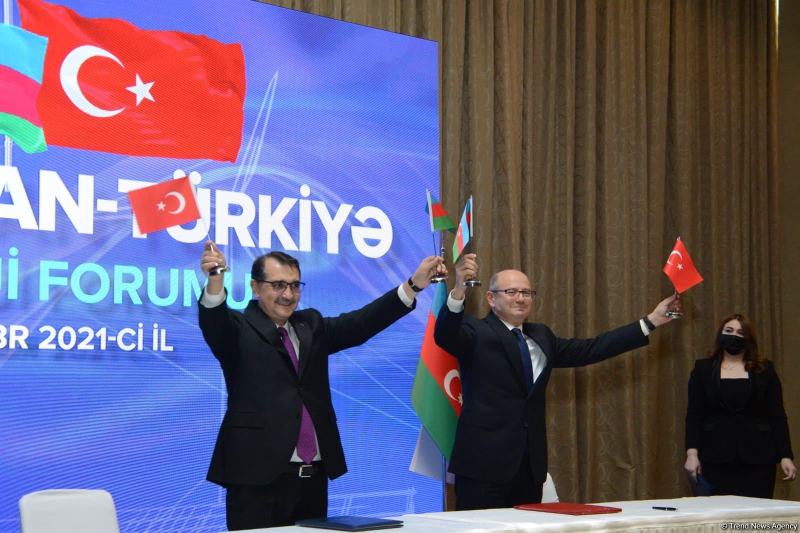 Azərbaycan-Türkiyə Enerji Forumu çərçivəsində 6 sənəd imzalanıb (FOTO)