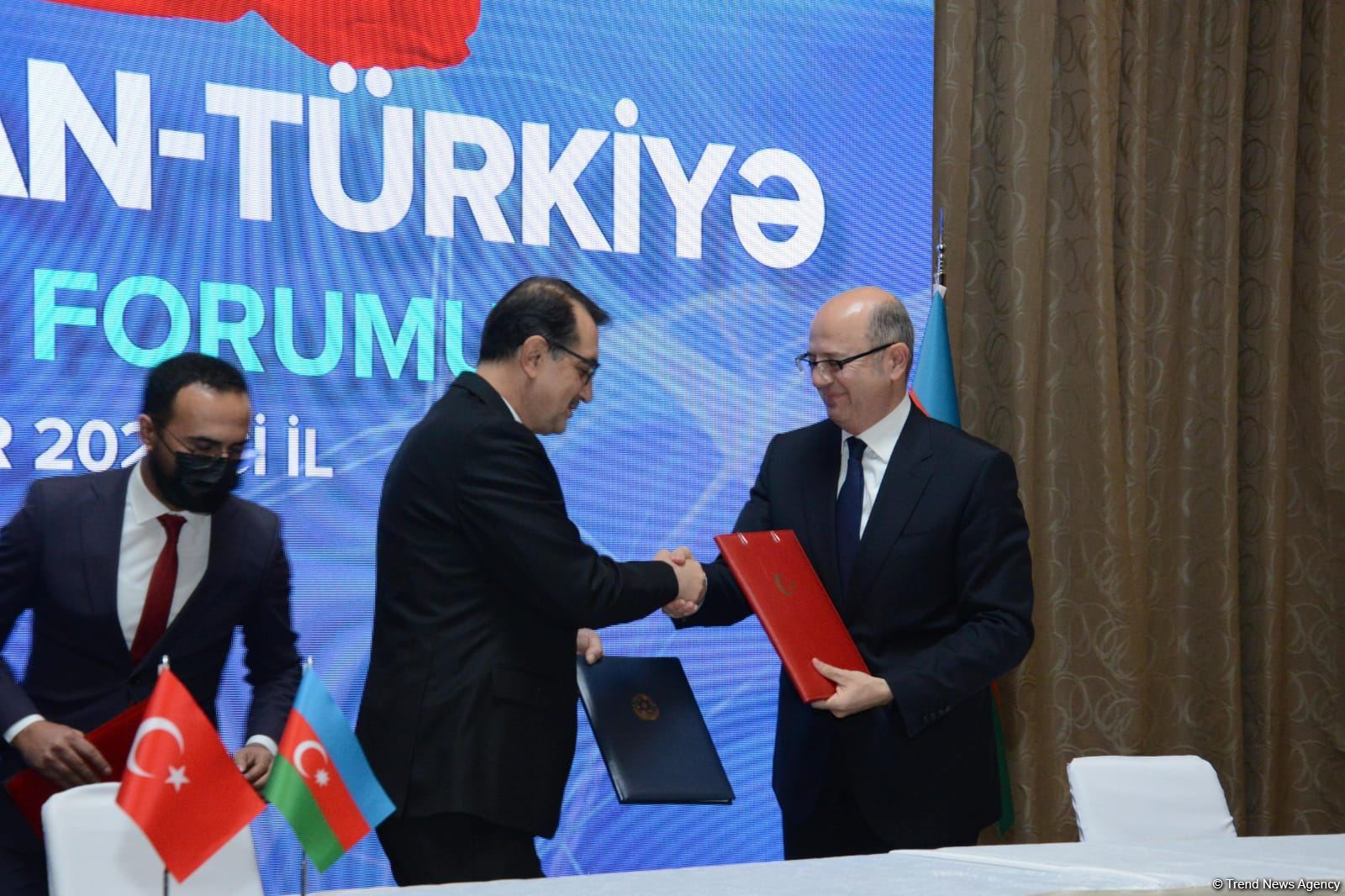 Azərbaycan-Türkiyə Enerji Forumu çərçivəsində 6 sənəd imzalanıb (FOTO)