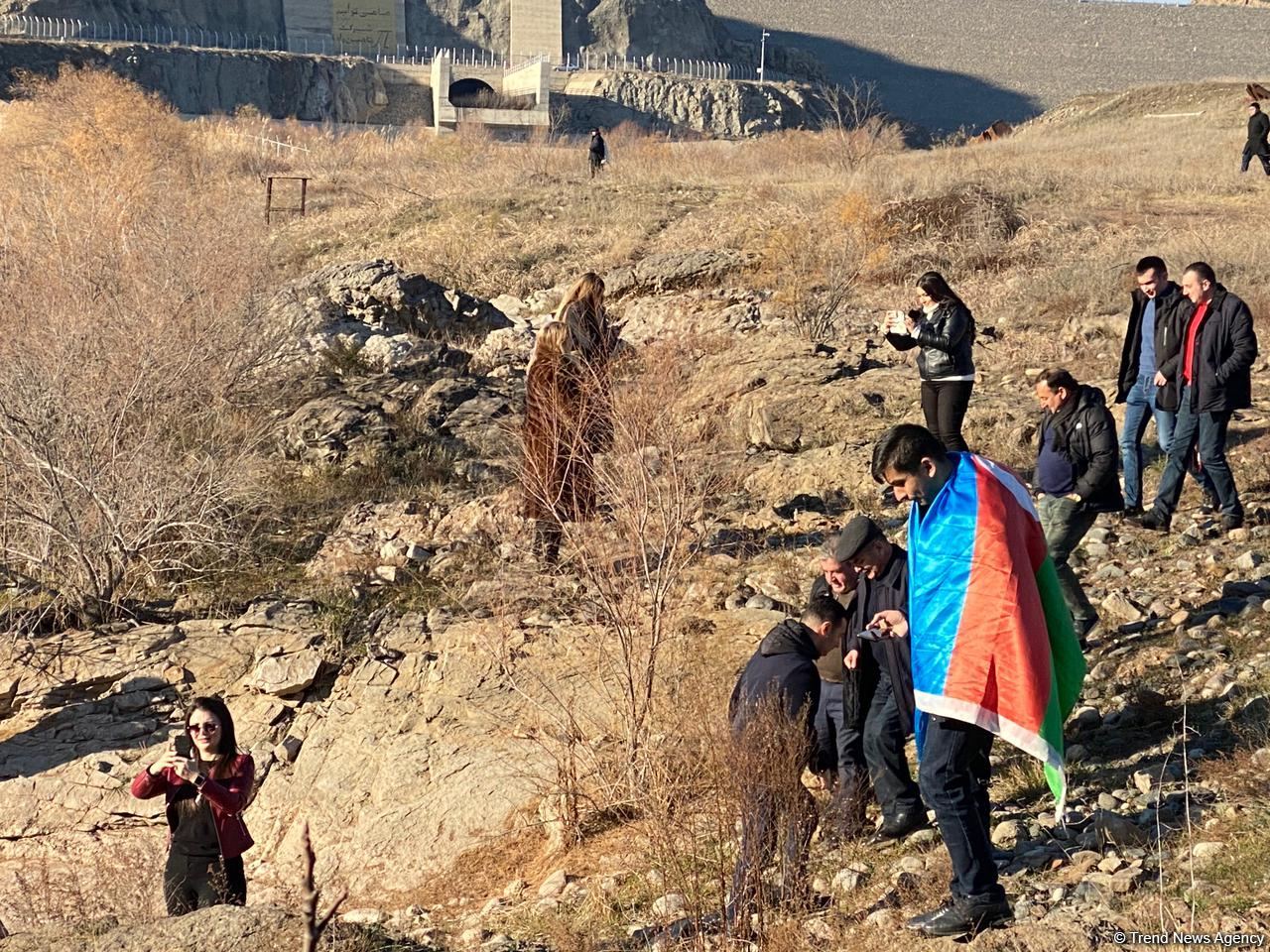 Azərbaycanda fəaliyyət göstərən QHT-lərin Xudafərinə səfəri başlayıb (FOTO)
