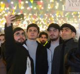 Bakı Yeni ili qarşılayır - FOTOREPORTAJ