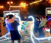 Bakı Yeni ili qarşılayır - FOTOREPORTAJ