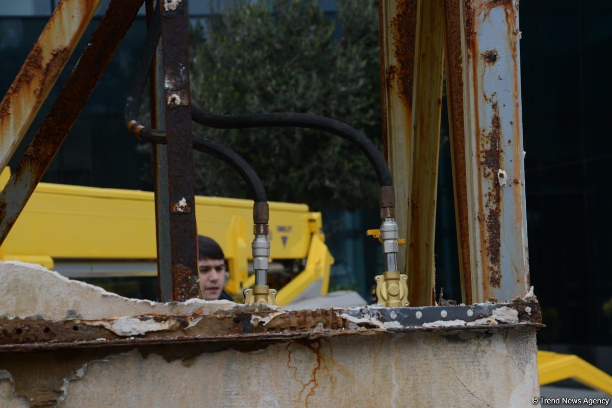 "Alov qüllələri"nin qarşısında partlayış olub (FOTO/VİDEO)