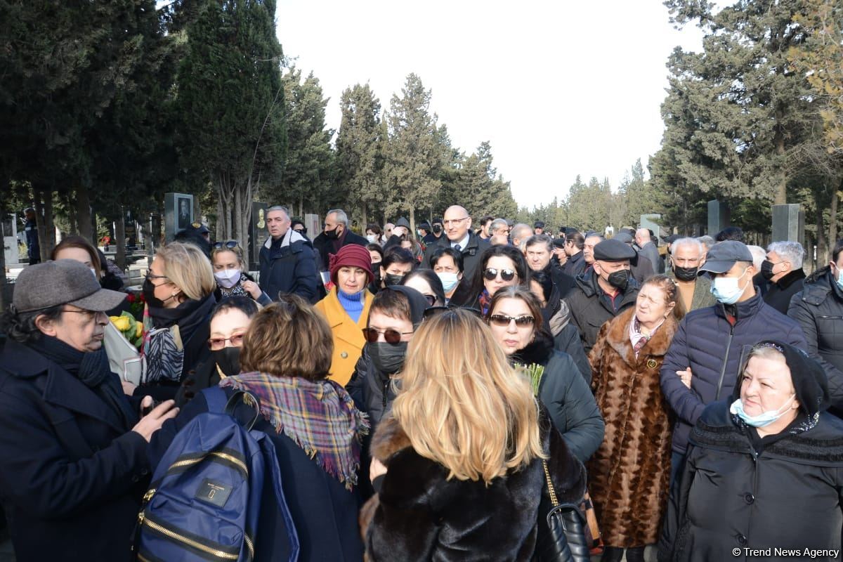 Ramiz Abutalıbov dəfn edilib (FOTO)