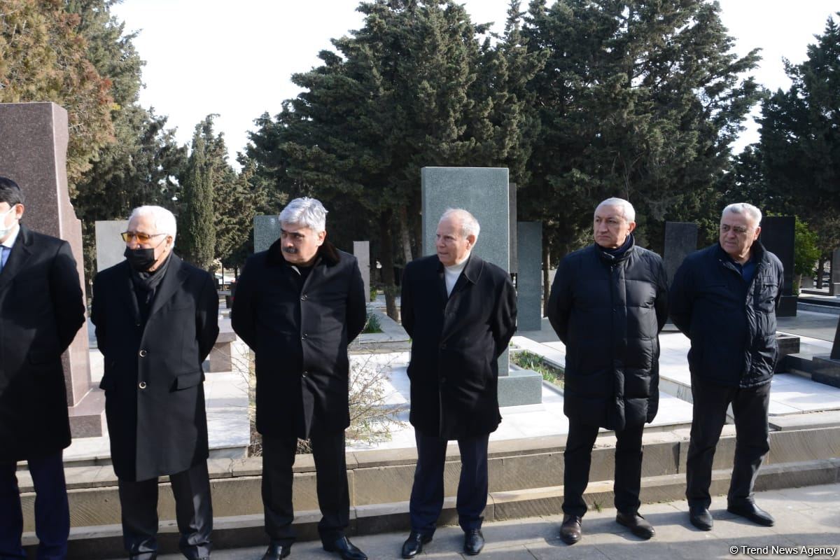 Ramiz Abutalıbov dəfn edilib (FOTO)