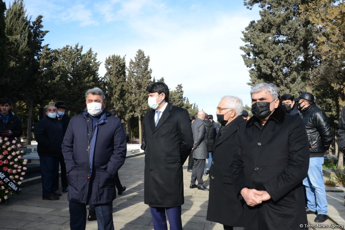 Ramiz Abutalıbov dəfn edilib (FOTO)