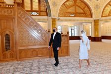 Prezident İlham Əliyev və Birinci xanım Mehriban Əliyeva Yeni Günəşlidə “Xanım Fatimeyi Zəhra” məscidinin yeni binasında yaradılan şəraitlə tanış olublar (FOTO/VİDEO)