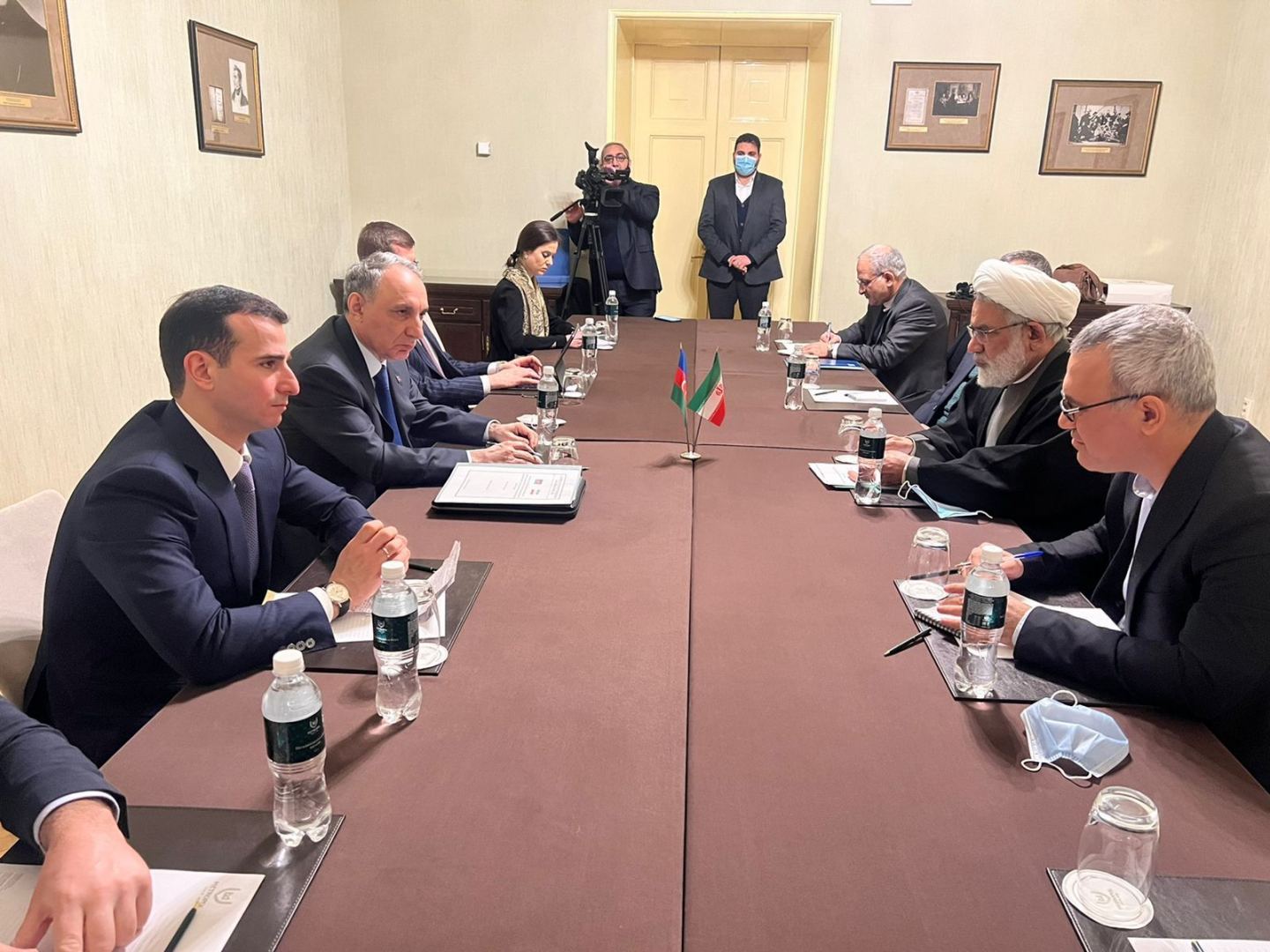 Baş prokuror Kamran Əliyev Moskvada iranlı həmkarı ilə görüşüb