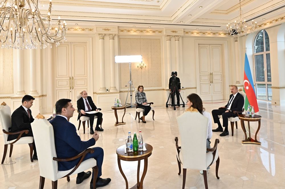 Prezident İlham Əliyev yerli televiziya kanallarına müsahibə verib (FOTO/VİDEO) (YENİLƏNİB)