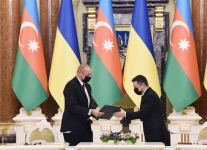 Prezident İlham Əliyevin və Volodimir Zelenskinin iştirakı ilə Azərbaycan-Ukrayna sənədlərinin imzalanması mərasimi olub (FOTO/VİDEO) (YENİLƏNİB)