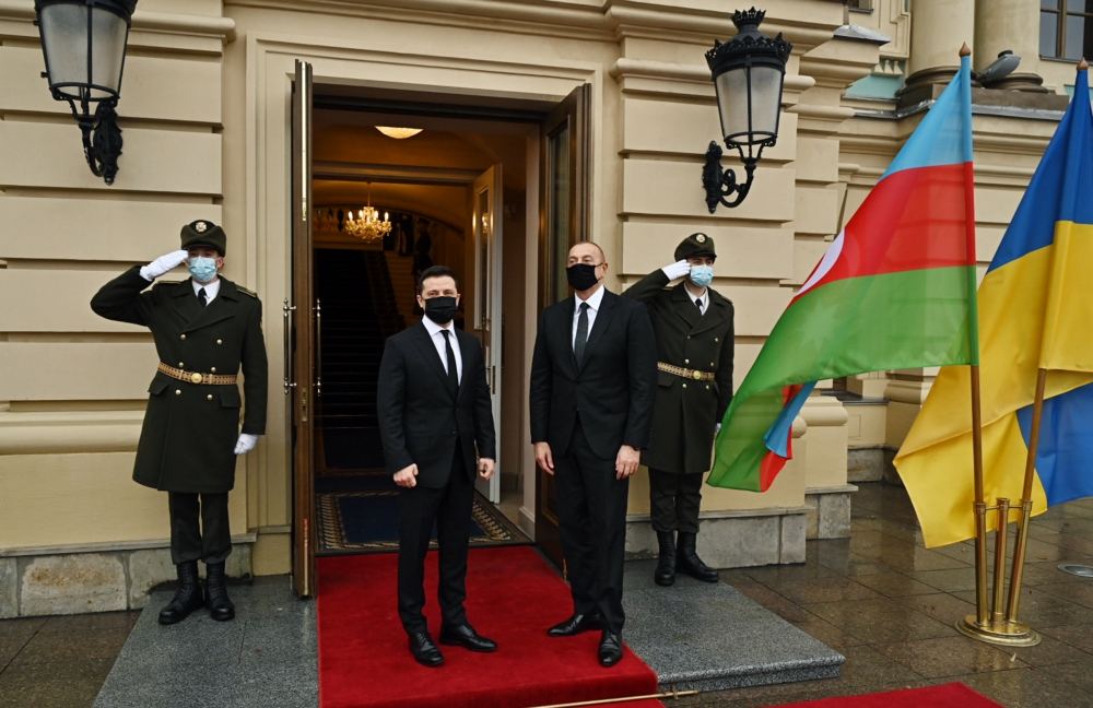 Azərbaycan Prezidenti İlham Əliyevin Ukrayna Prezidenti Volodimir Zelenski ilə təkbətək görüşü olub (FOTO/VİDEO) (YENİLƏNİB-2)