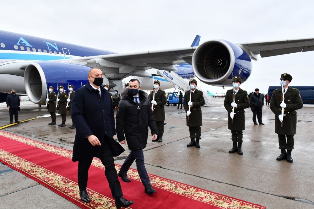 Azərbaycan Prezidenti İlham Əliyev Ukraynaya işgüzar səfərə gəlib (FOTO/VİDEO)