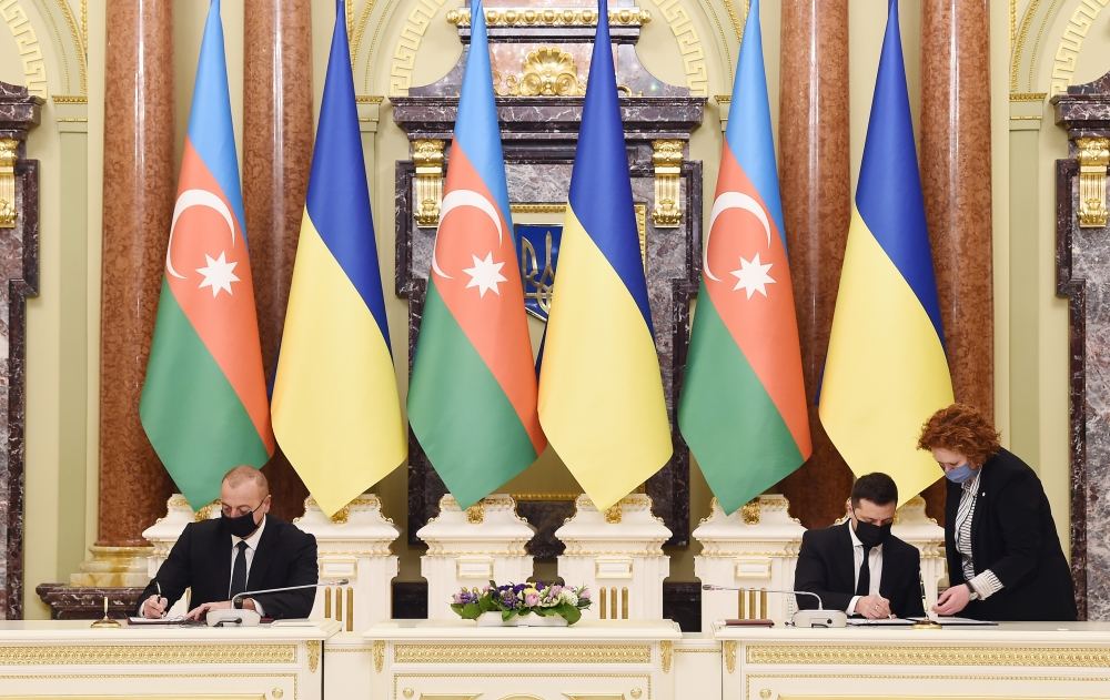Prezident İlham Əliyevin və Volodimir Zelenskinin iştirakı ilə Azərbaycan-Ukrayna sənədlərinin imzalanması mərasimi olub (FOTO/VİDEO) (YENİLƏNİB)
