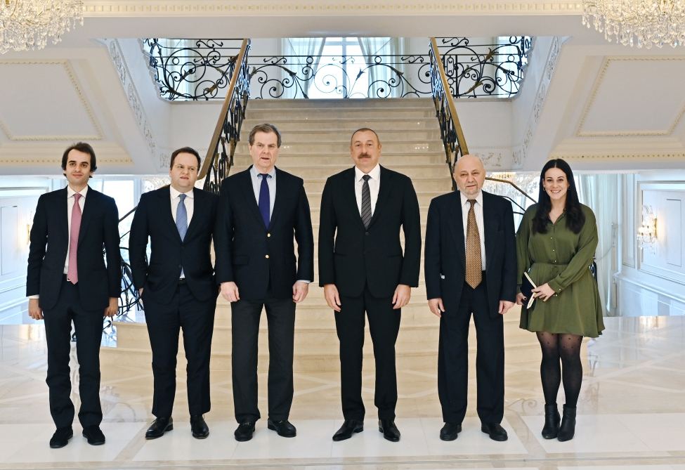 Prezident İlham Əliyev Amerika Yəhudi Komitəsinin icraçı direktorunun başçılıq etdiyi nümayəndə heyətini qəbul edib (FOTO) (YENİLƏNİB)