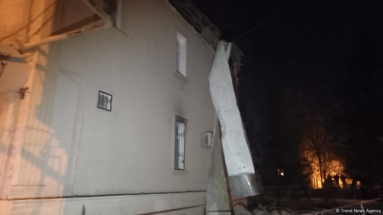 Mingəçevirdə binada partlayış baş verib, 2 nəfər xəsarət alıb (FOTO) (ƏLAVƏ OLUNUB)