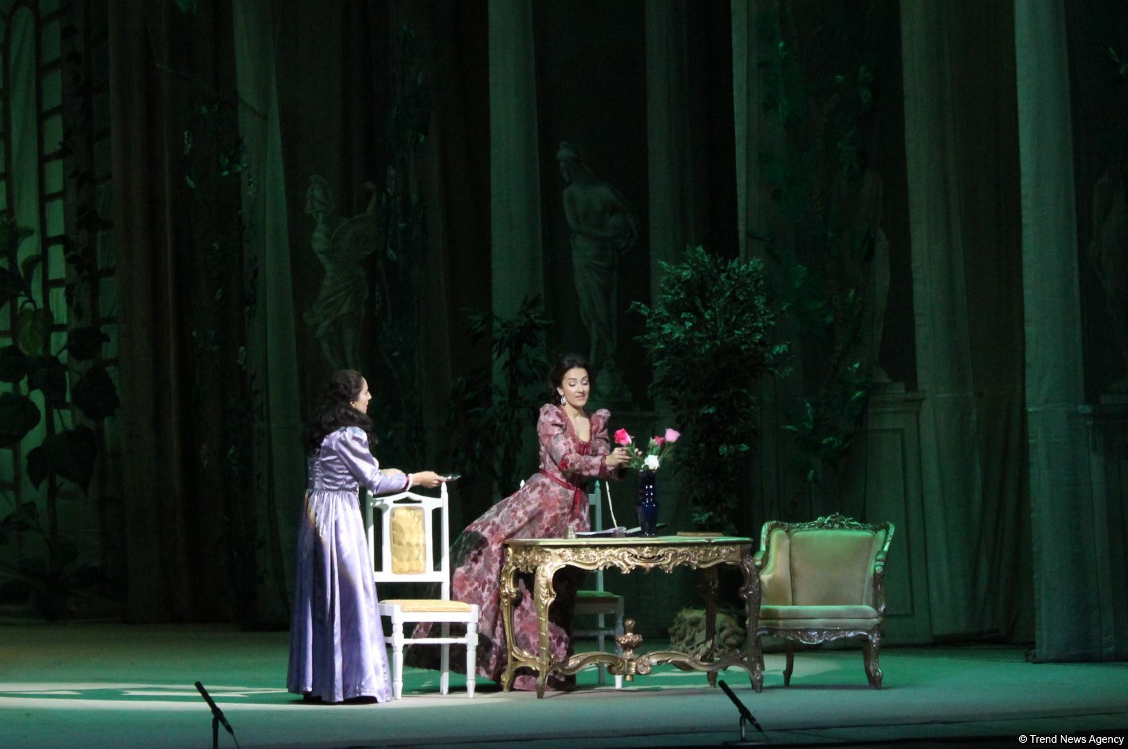 Əfsanəvi opera, qüsursuz ifalar, parlaq aktyorluq - Traviata təqdim olundu (FOTO/VİDEO)