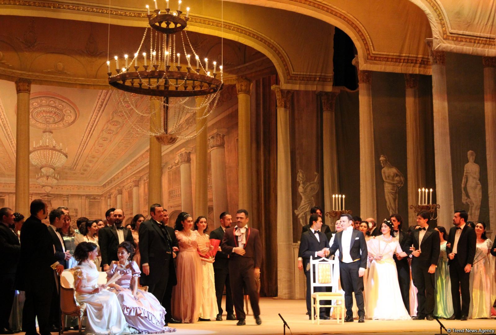 Əfsanəvi opera, qüsursuz ifalar, parlaq aktyorluq - Traviata təqdim olundu (FOTO/VİDEO)