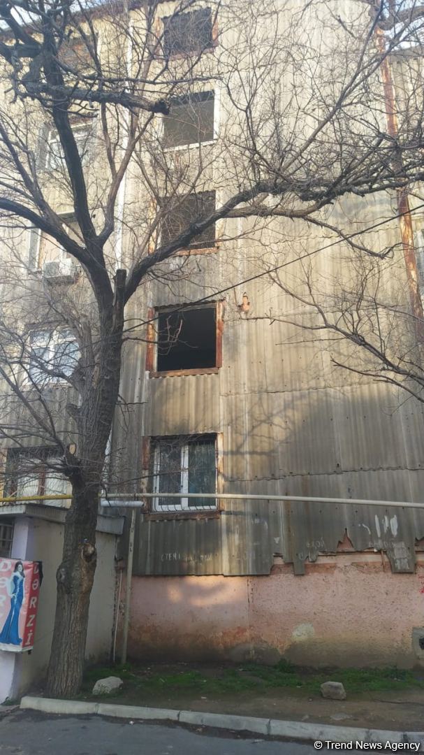 Bakının bu rayonunda yaşayış binaları sökülür (FOTO)