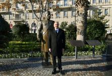Prezident İlham Əliyev xeyriyyəçi Hacı Zeynalabdin Tağıyevin Bakıda ucaldılan abidəsinin açılışında iştirak edib (FOTO/VİDEO)(YENİLƏNİB)
