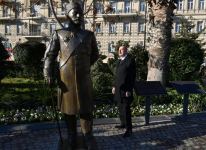 Prezident İlham Əliyev xeyriyyəçi Hacı Zeynalabdin Tağıyevin Bakıda ucaldılan abidəsinin açılışında iştirak edib (FOTO/VİDEO)(YENİLƏNİB)