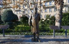 Prezident İlham Əliyev xeyriyyəçi Hacı Zeynalabdin Tağıyevin Bakıda ucaldılan abidəsinin açılışında iştirak edib (FOTO/VİDEO)(YENİLƏNİB)