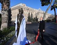Prezident İlham Əliyev xeyriyyəçi Hacı Zeynalabdin Tağıyevin Bakıda ucaldılan abidəsinin açılışında iştirak edib (FOTO/VİDEO)(YENİLƏNİB)
