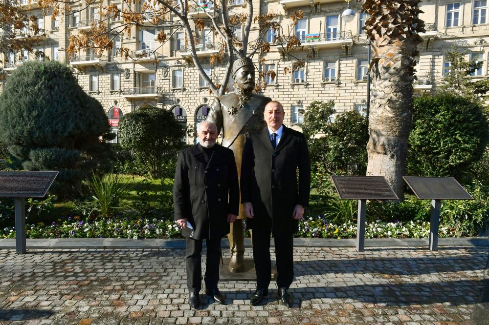 Prezident İlham Əliyev xeyriyyəçi Hacı Zeynalabdin Tağıyevin Bakıda ucaldılan abidəsinin açılışında iştirak edib (FOTO/VİDEO)(YENİLƏNİB)