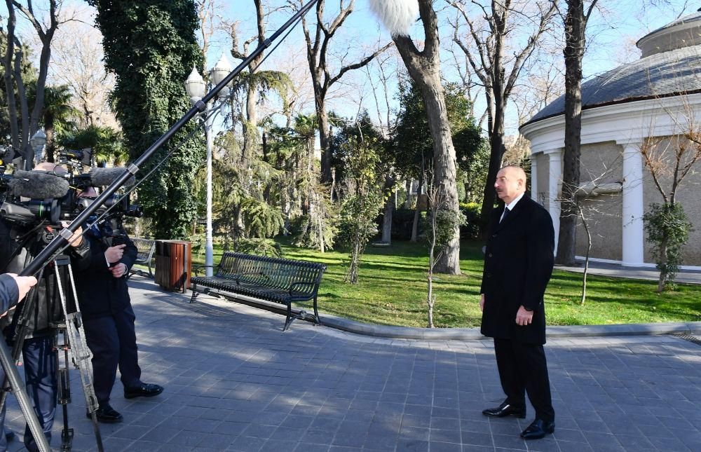 Prezident İlham Əliyev xeyriyyəçi Hacı Zeynalabdin Tağıyevin Bakıda ucaldılan abidəsinin açılışında iştirak edib (FOTO/VİDEO)(YENİLƏNİB)