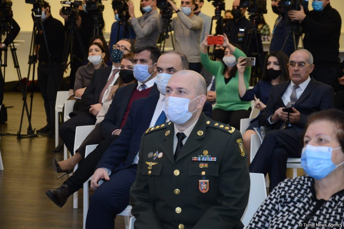 Vətən Müharibəsində Azərbaycan xalqının Zəfərinə həsr olunmuş 
“zefer.az” saytının təqdimatı keçirilib (FOTO)