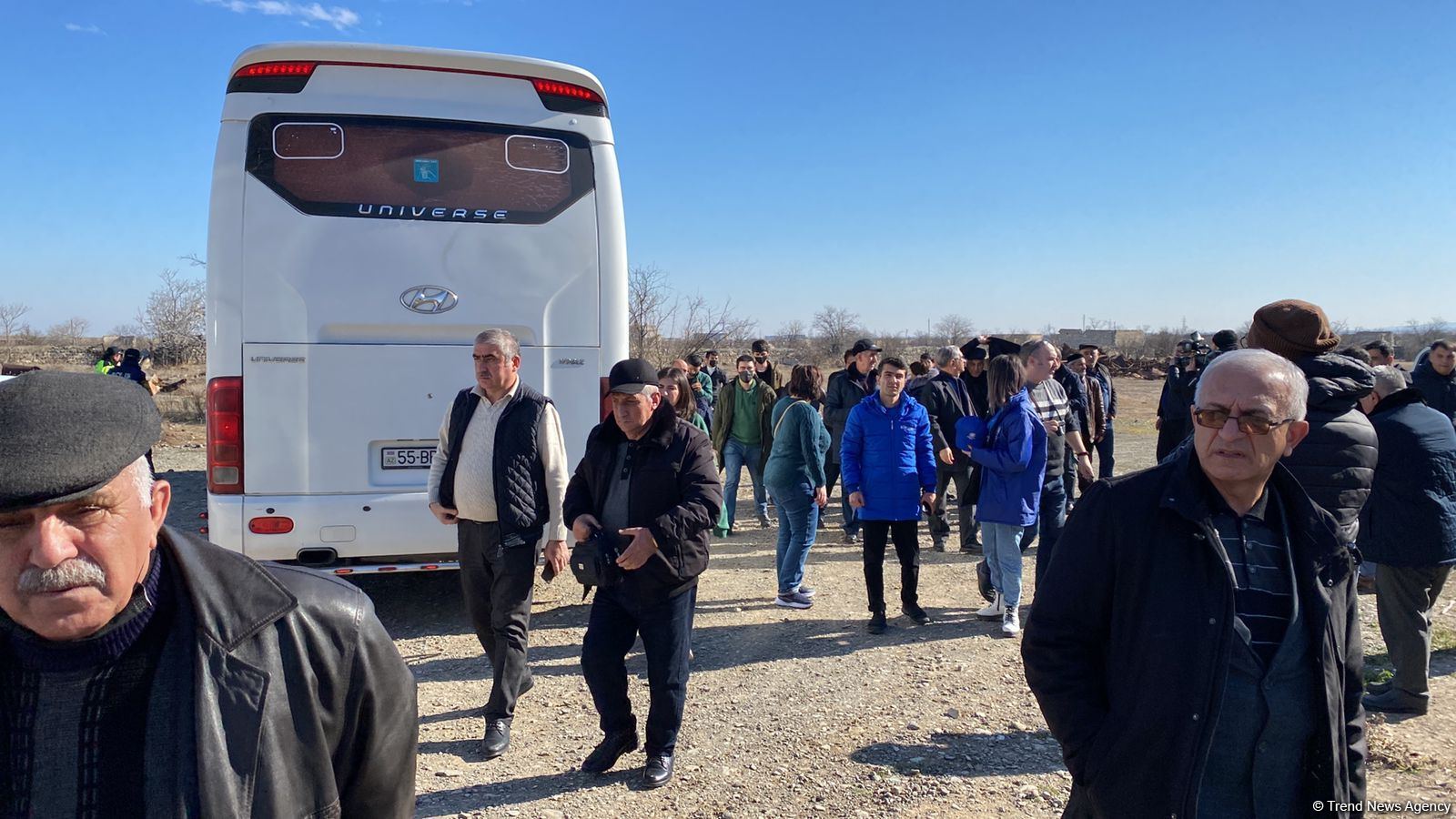 Bakıdan çıxan sərnişin avtobusu Ağdama çatıb (FOTO)