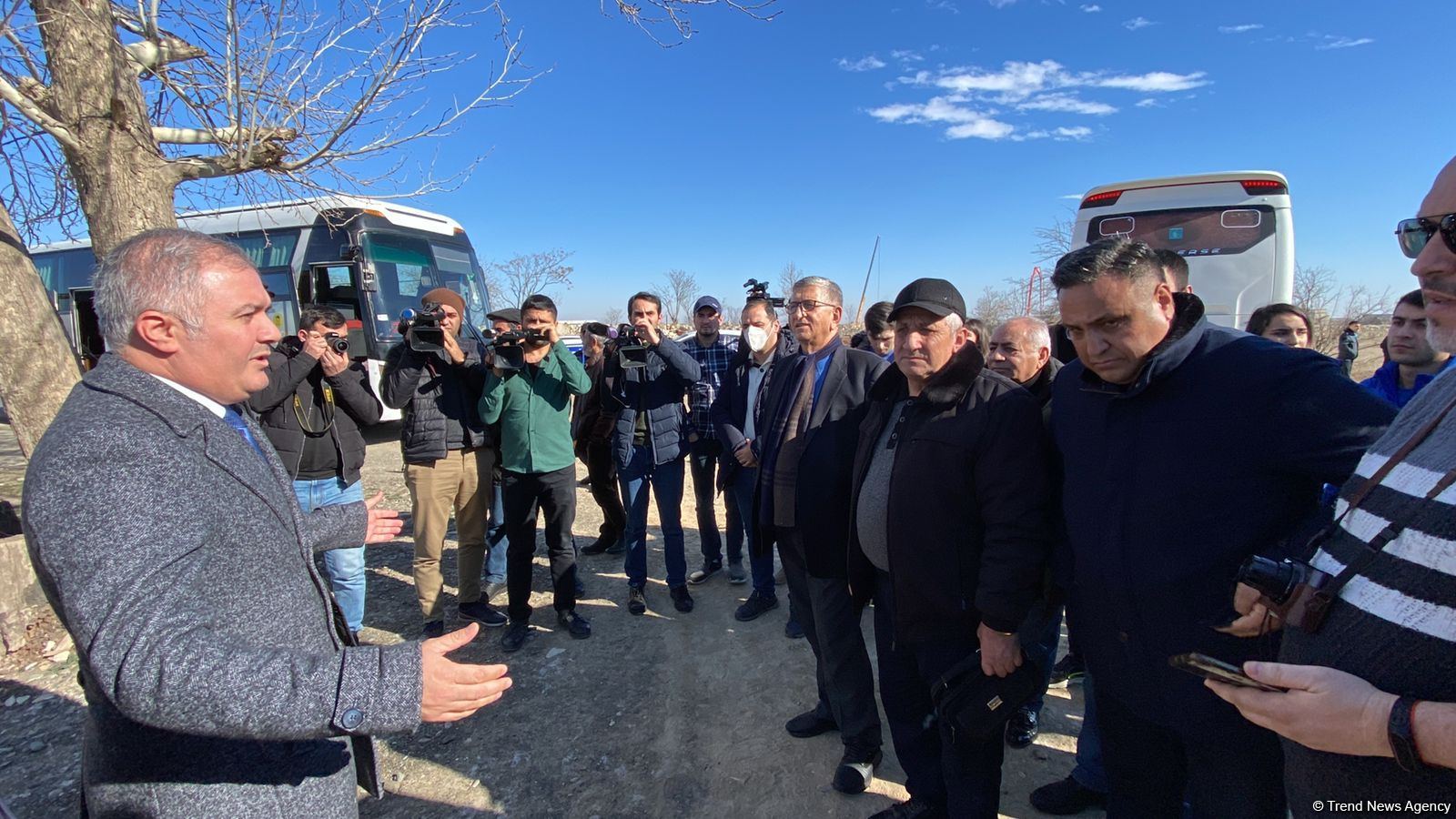 Bakıdan çıxan sərnişin avtobusu Ağdama çatıb (FOTO)