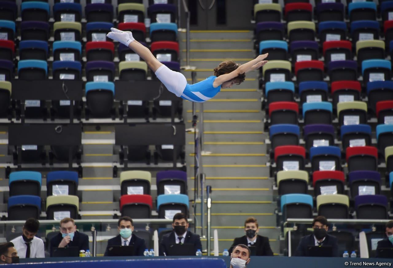 Milli Gimnastika Arenasında batut gimnastikası üzrə 6-cı, tamblinq üzrə 18-ci Azərbaycan Birinciliyi və Bakı Çempionatı start götürüb (FOTO)