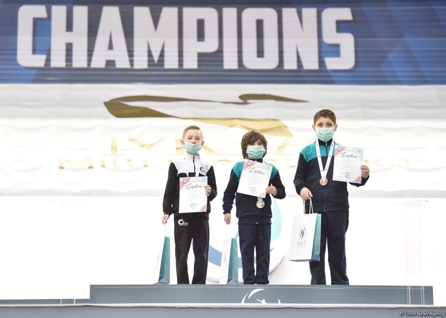 Batut gimnastikası üzrə Azərbaycan Birinciliyi və Bakı Çempionatında qaliblər müəyyənləşib - Mükafatlandırma mərasimi (FOTO)