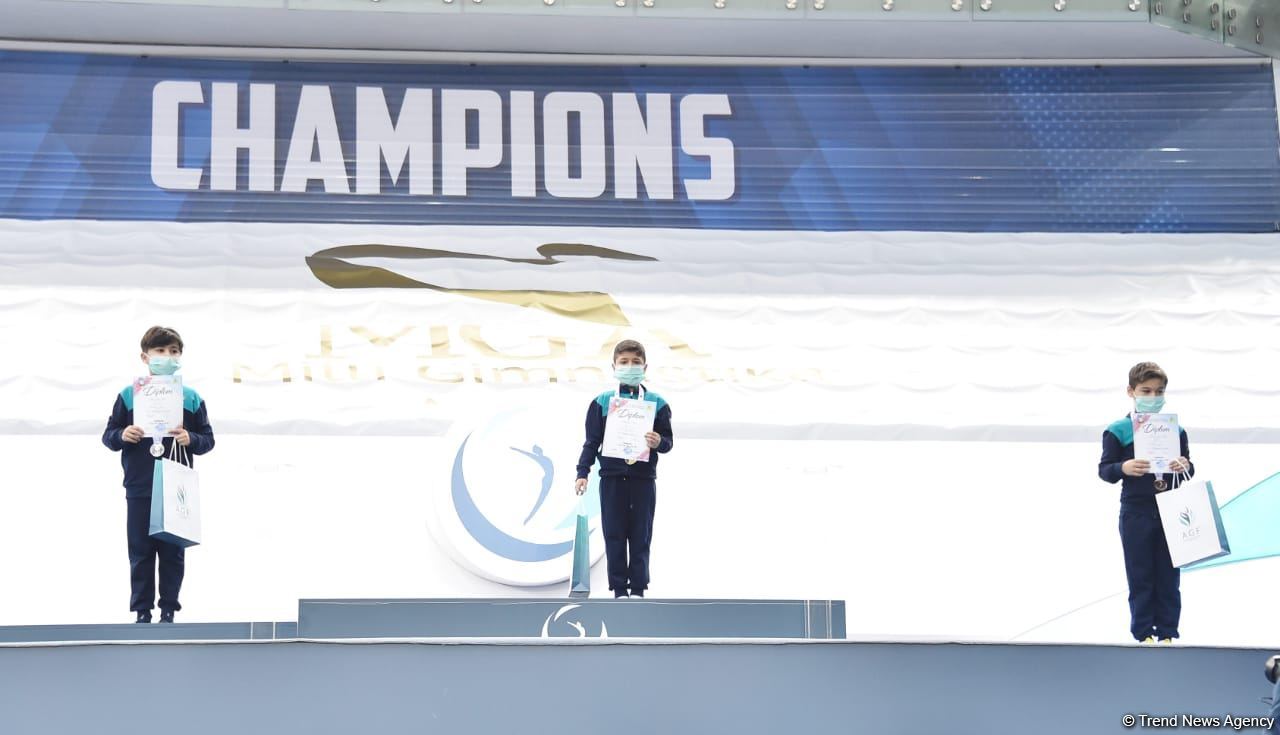 Batut gimnastikası və tamblinq üzrə Azərbaycan Birinciliyi və Bakı Çempionatında qaliblər mükafatlandırılıb (FOTO)