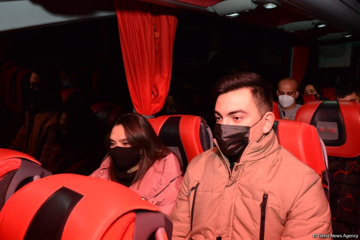 Şuşaya növbəti sərnişin avtobus reysi yola düşüb (FOTO/VİDEO)