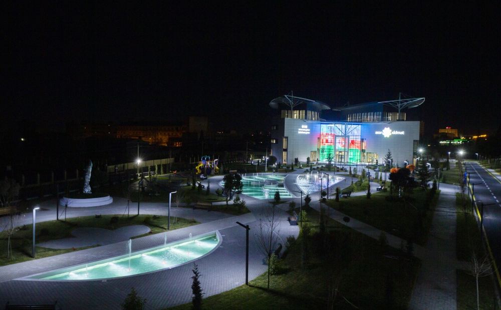 Prezident İlham Əliyev 2 saylı Gəncə regional “ASAN xidmət” Mərkəzinin açılışını edib (YENİLƏNİB) (FOTO/VİDEO)